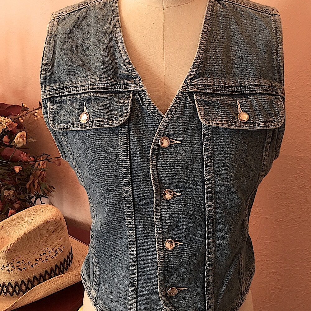 Vintage Liz wear rhinestone denim jean vest M - Picture 2 of 12